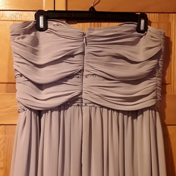 Dress - Picture 3 of 4